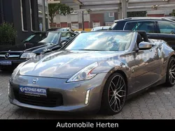 Gun metallic (m) Gebraucht 2013 Nissan 370Z Pack Cabrio | 21.850 € (Teuer)