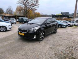 Schwarz Gebraucht 2014 Kia Carens Spirit Van / Kleinbus | 8.999 € (Etwas zu teuer)