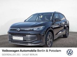 Deep black perleffekt Gebraucht 2024 VW Tiguan R SUV | 37.450 € (Superpreis)