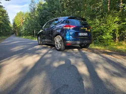 Blau Gebraucht 2016 Renault Grand Scénic IV LIMITED Van / Kleinbus | 18.000 €