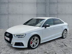 Gletscherweiß metallic Gebraucht 2020 Audi S3 Design Limousine | 32.950 € (Etwas zu teuer)
