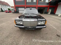 Schwarz Gebraucht 1985 Mercedes 300 Kombi | 11.999 €