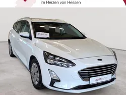 Frostweiß Gebraucht 2022 Ford Focus Cool & Connect Kombi | 12.989 € (Superpreis)