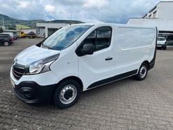 Weiß Gebraucht 2021 Renault Trafic Komfort Van | 22.950 € (Teuer)