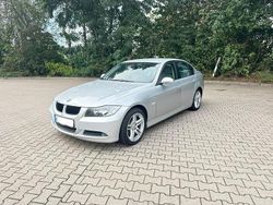 Grau Gebraucht 2007 BMW 318 Limousine | 3.250 € (Guter Preis)