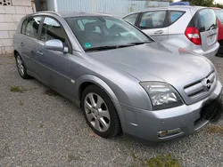 Grau Gebraucht 2003 Opel Signum Kombi | 1.222 € (Fairer Preis)