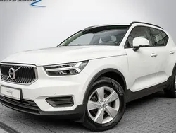 Weiß Gebraucht 2021 Volvo XC40 Momentum SUV | 21.890 € (Superpreis)
