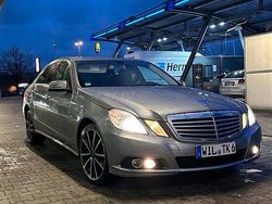 Andere farben Gebraucht 2009 Mercedes E220 Limousine | 9.500 € (Etwas zu teuer)