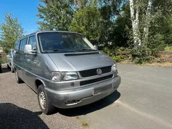 Grau Gebraucht 2002 VW Caravelle Van / Kleinbus | 3.999 €