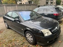 Schwarz Gebraucht 2005 Opel Vectra Limousine | 599 € (Superpreis)