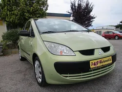 Grün Gebraucht 2005 Mitsubishi Colt Inform Kleinwagen | 1.799 € (Etwas zu teuer)