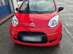 Rot Gebraucht 2010 Citroën C1 Kleinwagen | 2.350 €
