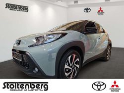 Urban khaki (6x3)/ black mica (209) (gruen) Neu 2025 Toyota Aygo X Team SUV | 18.980 € (Fairer Preis)
