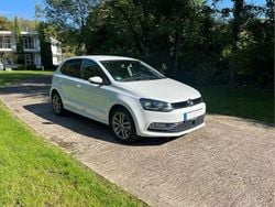 Weiß Gebraucht 2017 VW Polo Beats Limousine | 12.000 € (Guter Preis)