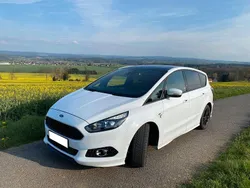 Weiß Gebraucht 2018 Ford S-MAX ST-Line Van / Kleinbus | 21.900 € (Teuer)