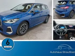 Blau Gebraucht 2024 BMW 218 M Sport Van / Kleinbus | 27.610 € (Guter Preis)