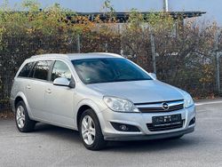 Silber Gebraucht 2009 Opel Astra Kombi | 3.999 € (Etwas zu teuer)