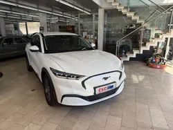 Star white metallic Gebraucht 2022 Ford Mustang Mach-E Extended Range SUV | 34.950 € (Superpreis)