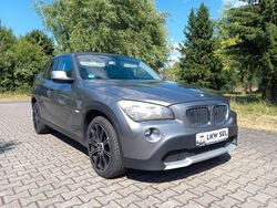 Grau Gebraucht 2011 BMW X1 SUV | 5.400 € (Guter Preis)