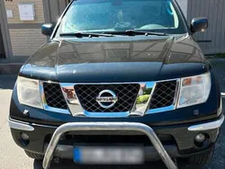 Schwarz Gebraucht 2007 Nissan Navara Abholung | 9.000 € (Fairer Preis)