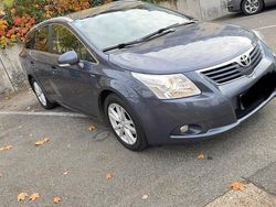 Blau Gebraucht 2011 Toyota Avensis Kombi | 4.000 € (Fairer Preis)