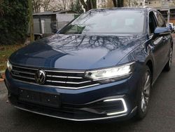 Aquamarinblau metallic Gebraucht 2022 VW Passat GTE Kombi | 23.999 € (Superpreis)