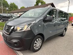Grau Gebraucht 2020 Nissan NV300 Premium Edition Van | 23.990 € (Guter Preis)