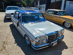 Weiß Gebraucht 1972 Mercedes W114 Limousine | 18.599 €
