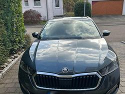 Grau Gebraucht 2020 Skoda Octavia Kombi | 22.500 € (Fairer Preis)