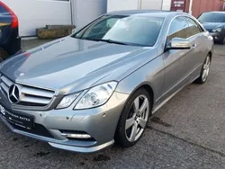Grau Gebraucht 2013 Mercedes E200 Elegance Coupé | 8.000 € (Superpreis)