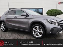 Grau Gebraucht 2019 Mercedes GLA220 Urban SUV | 26.890 € (Fairer Preis)