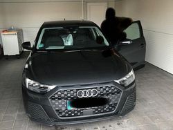 Grau Gebraucht 2019 Audi A1 Sportback Kleinwagen | 17.990 € (Fairer Preis)