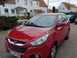 Rot Gebraucht 2013 Hyundai ix35 Edition SUV | 7.500 € (Fairer Preis)