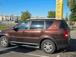 Braun Gebraucht 2014 Ssangyong (KGM) Rexton SUV | 9.500 € (Fairer Preis)