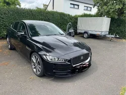 Schwarz Gebraucht 2016 Jaguar XE Prestige Limousine | 11.900 € (Fairer Preis)
