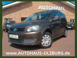 Braun Gebraucht 2011 VW Caddy Van / Kleinbus | 6.900 € (Etwas zu teuer)