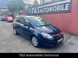 Blau Gebraucht 2011 Opel Zafira Innovation Van / Kleinbus | 4.499 € (Fairer Preis)