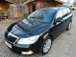 Schwarz Gebraucht 2010 Skoda Octavia Ambiente Kombi | 6.370 € (Fairer Preis)