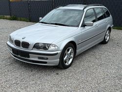 Silber Gebraucht 1999 BMW 328 Sport Line Kombi | 9.999 € (Teuer)