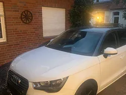 Weiß Gebraucht 2014 Audi A1 Sportback Ambition Kleinwagen | 10.500 € (Fairer Preis)