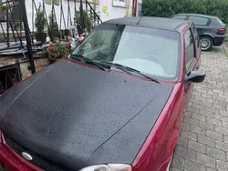 Rot Gebraucht 2001 Ford Fiesta Kleinwagen | 450 €
