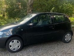 Schwarz Gebraucht 2004 Fiat Punto Kleinwagen | 1.600 € (Etwas zu teuer)