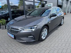 Grau Gebraucht 2022 Opel Insignia Business Kombi | 18.890 € (Etwas zu teuer)