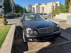 Schwarz Gebraucht 2004 Mercedes E280 Elegance Limousine | 4.199 € (Fairer Preis)