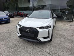 Weiß Gebraucht 2023 DS Automobiles DS3 Limousine | 18.513 € (Etwas zu teuer)