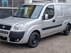 Grau Gebraucht 2006 Fiat Doblò Van / Kleinbus | 5.490 €