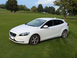 Weiß Gebraucht 2014 Volvo V40 Kombi | 8.000 € (Guter Preis)