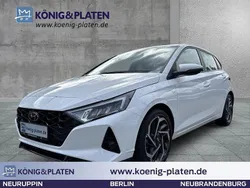Weiß Gebraucht 2021 Hyundai i20 Intro Edition Limousine | 15.990 € (Fairer Preis)