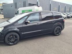 Schwarz Gebraucht 2009 Ford S-MAX Ambiente Van / Kleinbus | 3.600 € (Fairer Preis)
