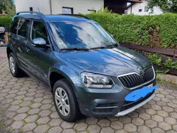 Grau Gebraucht 2015 Skoda Yeti Active SUV | 9.900 € (Superpreis)
